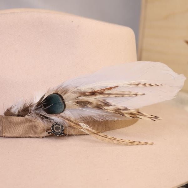 Accent de chapeau de plumes - Crème douce