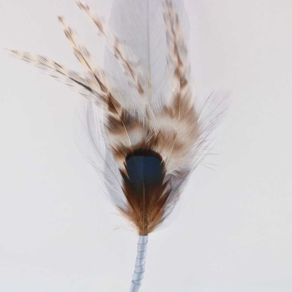 Feather Hat Accent - Sweet Cream